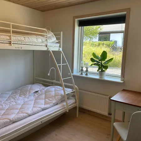 Charming House With Sea View And Large Plot *