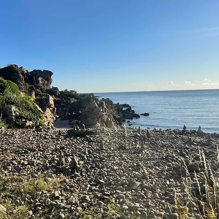 Feriehus Charming House With Sea View And Large Plot *