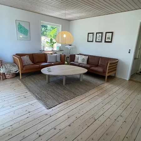 Feriehus Charming House With Sea View And Large Plot *